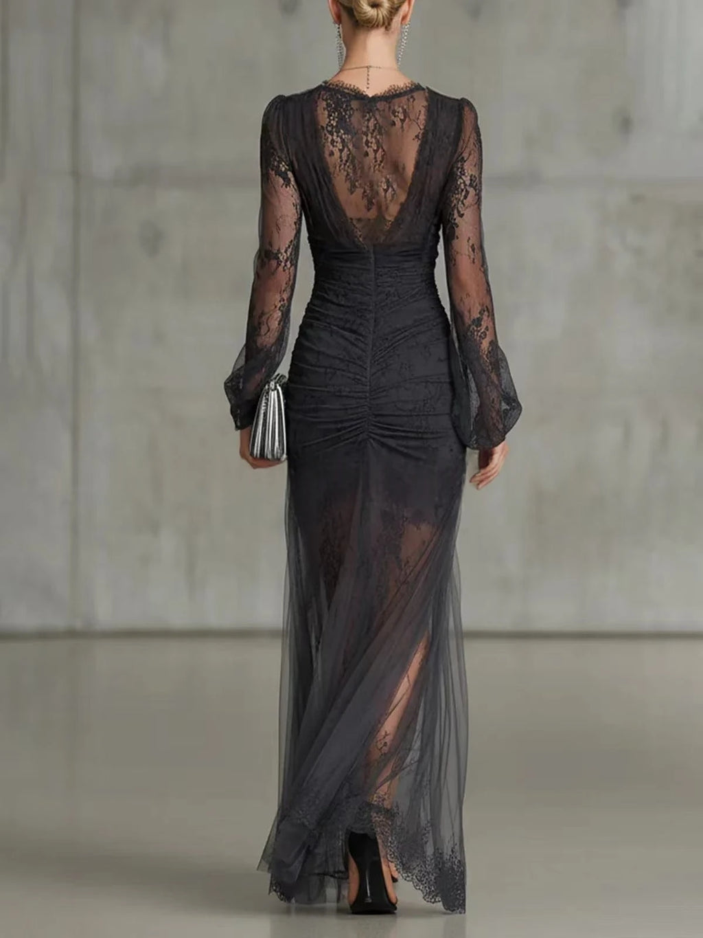 Black Lace Mermaid Evening Dress – V-Neck, Long Sleeve