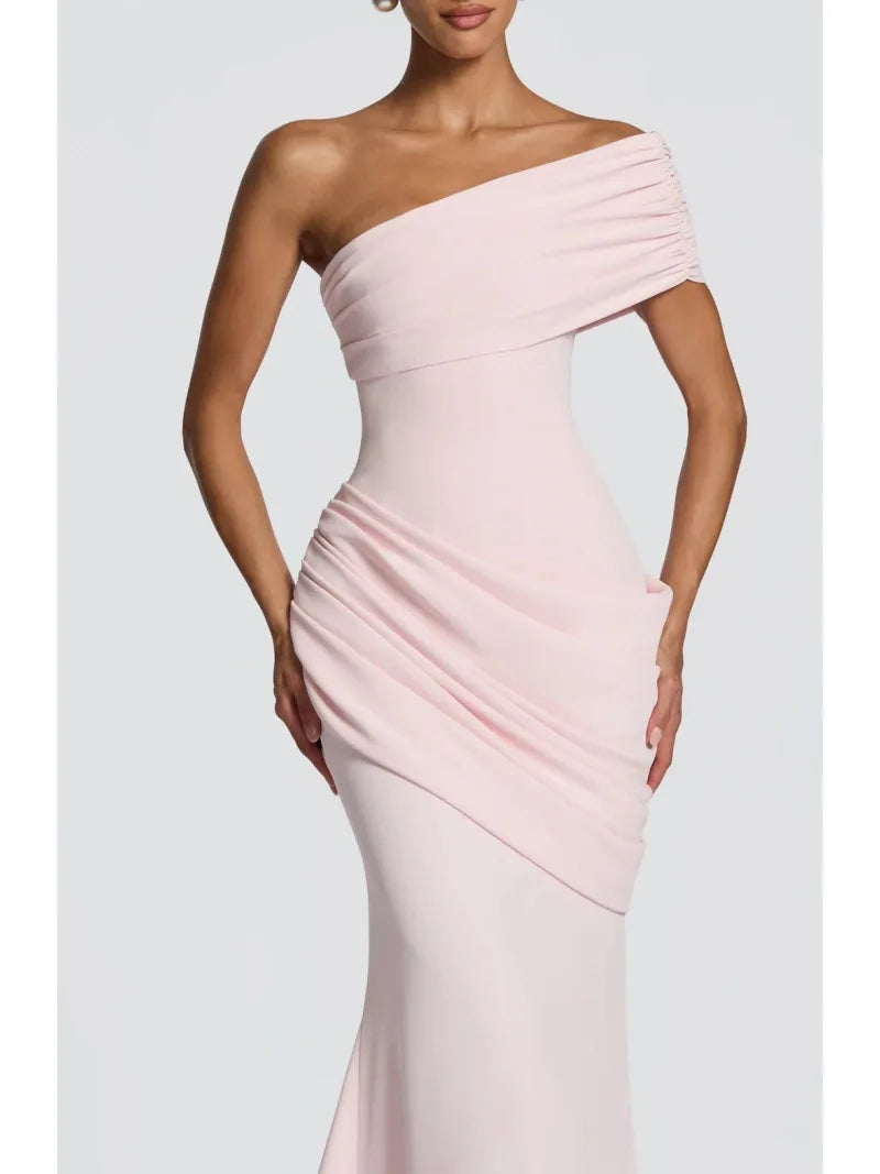 French elegant evening dress, ladies' style, oblique collar and off-the-shoulder, sexy, slim, waist and solid color, advanced.