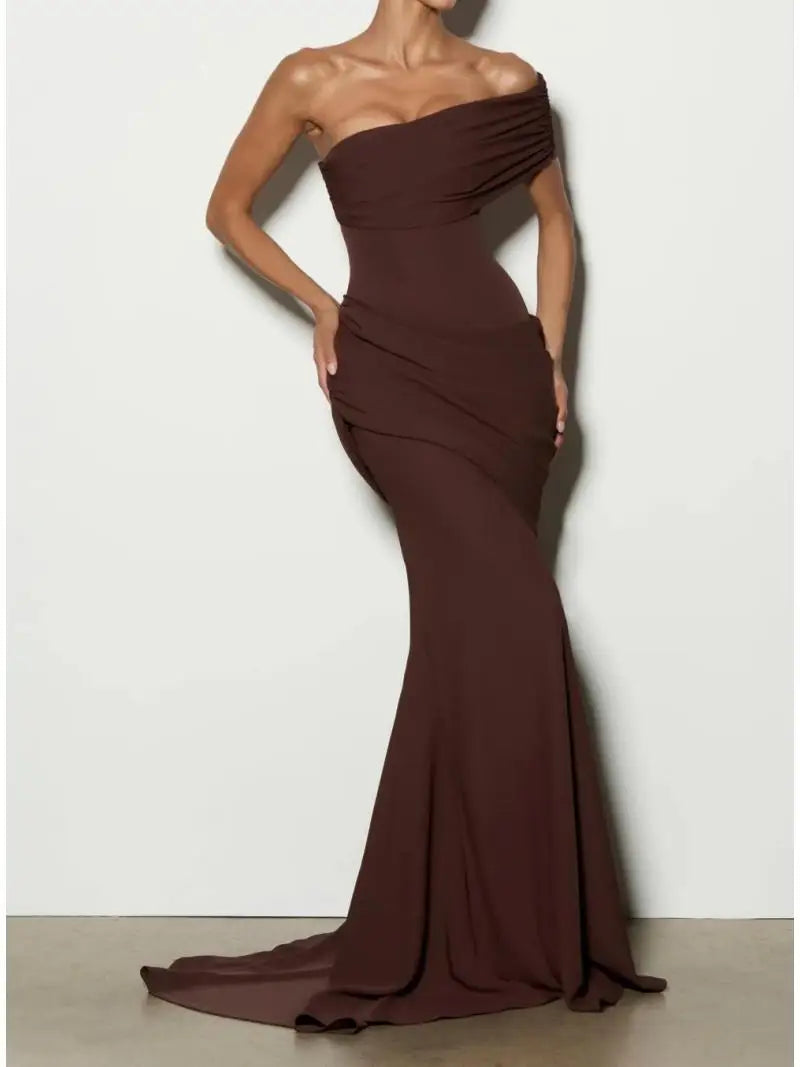 French elegant evening dress, ladies' style, oblique collar and off-the-shoulder, sexy, slim, waist and solid color, advanced.